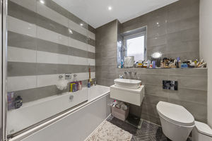 Magpie Way Newbold